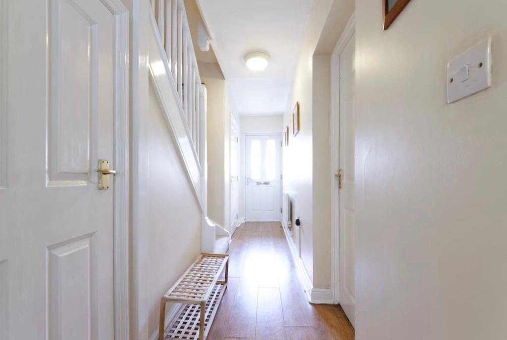 لندن Lynbrook Grove Guesthouse المظهر الخارجي الصورة