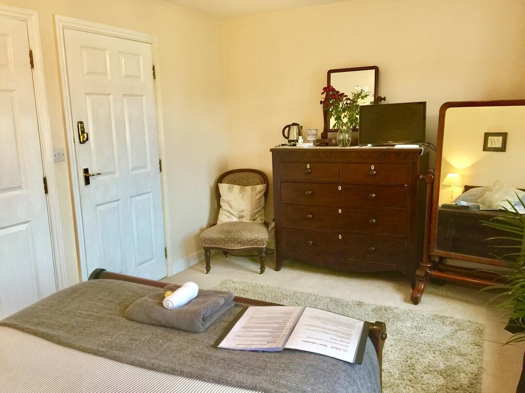 لندن Lynbrook Grove Guesthouse المظهر الخارجي الصورة